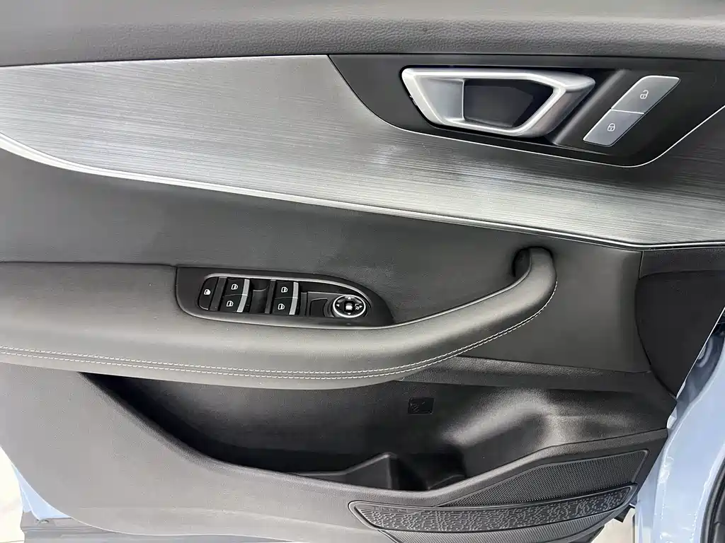 Chery 7 PLUS 2022 1.5T CVT Luxury +
