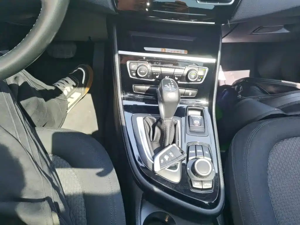 BMW 2 Series Active Tourer (Import) — миниатюра 14