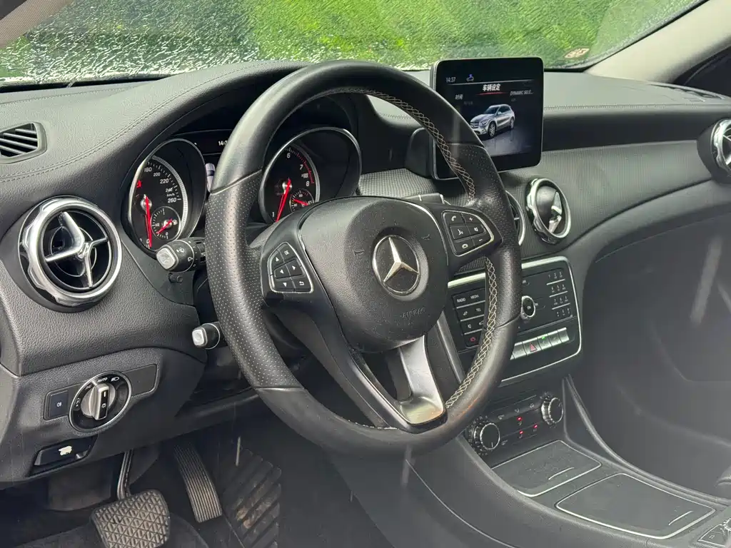 Mercedes-Benz GLA GLA 200 Fashion Type, фото 8