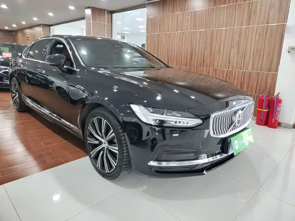 Volvo S90 — миниатюра 4