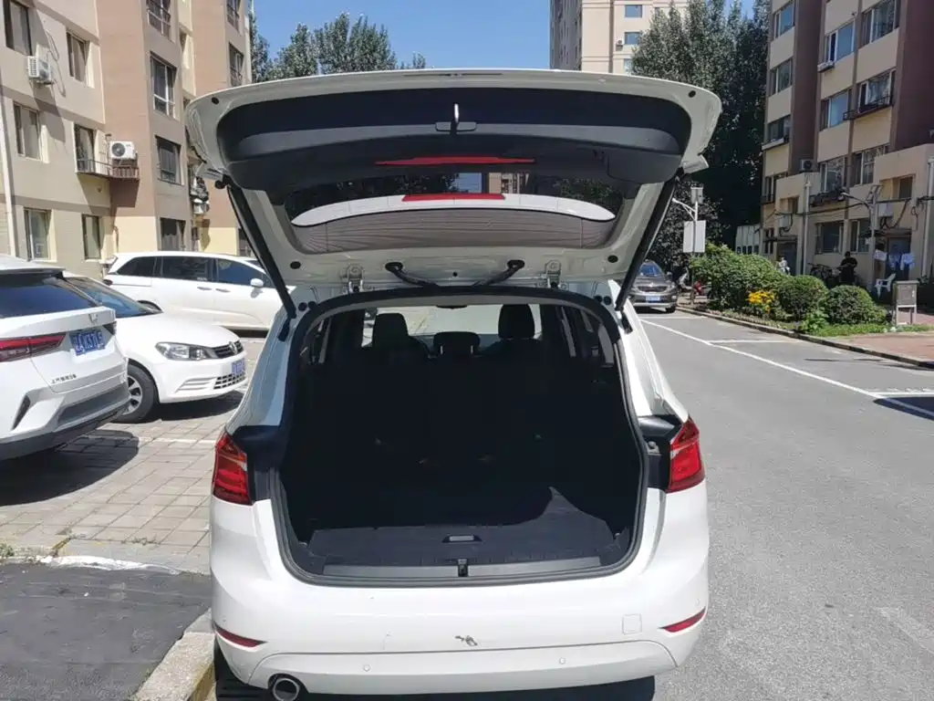 BMW 2 Series Active Tourer (Import) — миниатюра 19