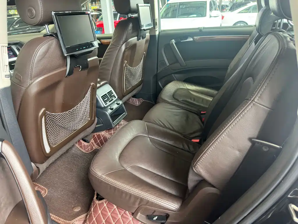 Audi Q7 — миниатюра 17
