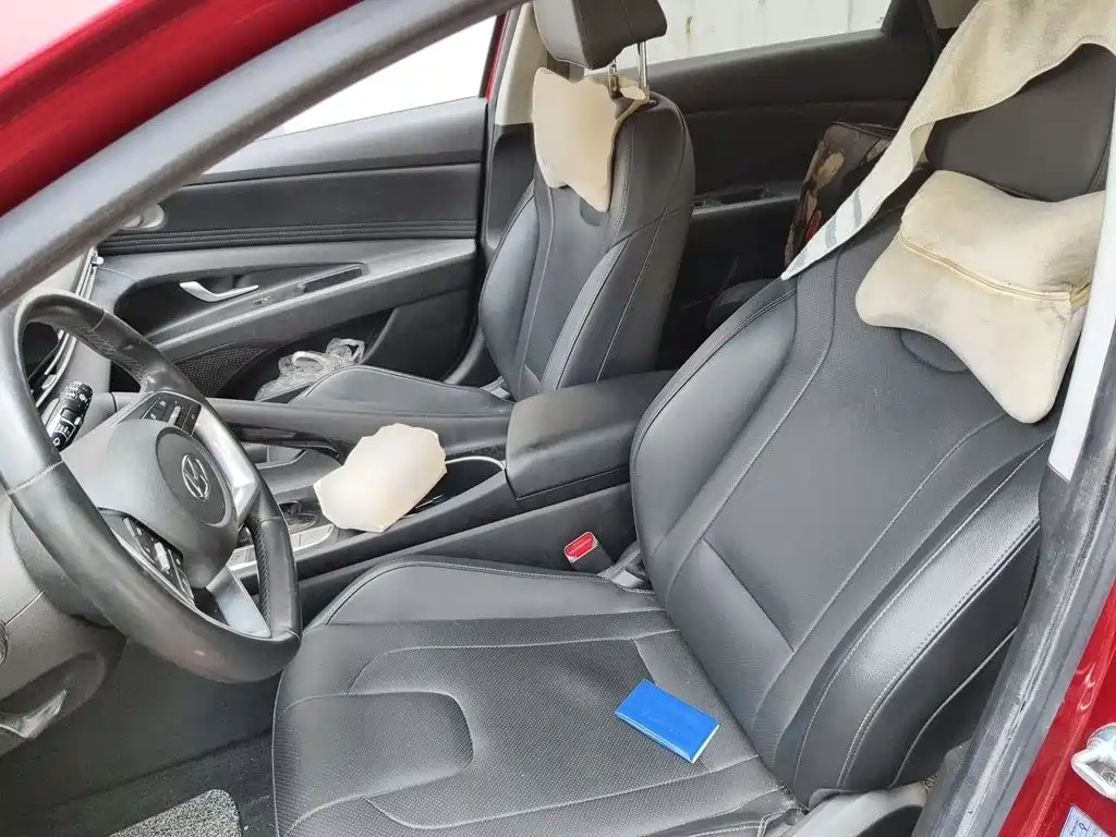 Hyundai Elantra — миниатюра 8