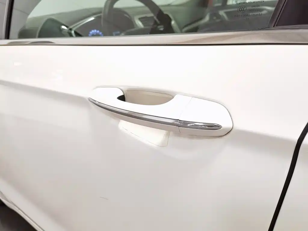 Ford Mondeo — миниатюра 18