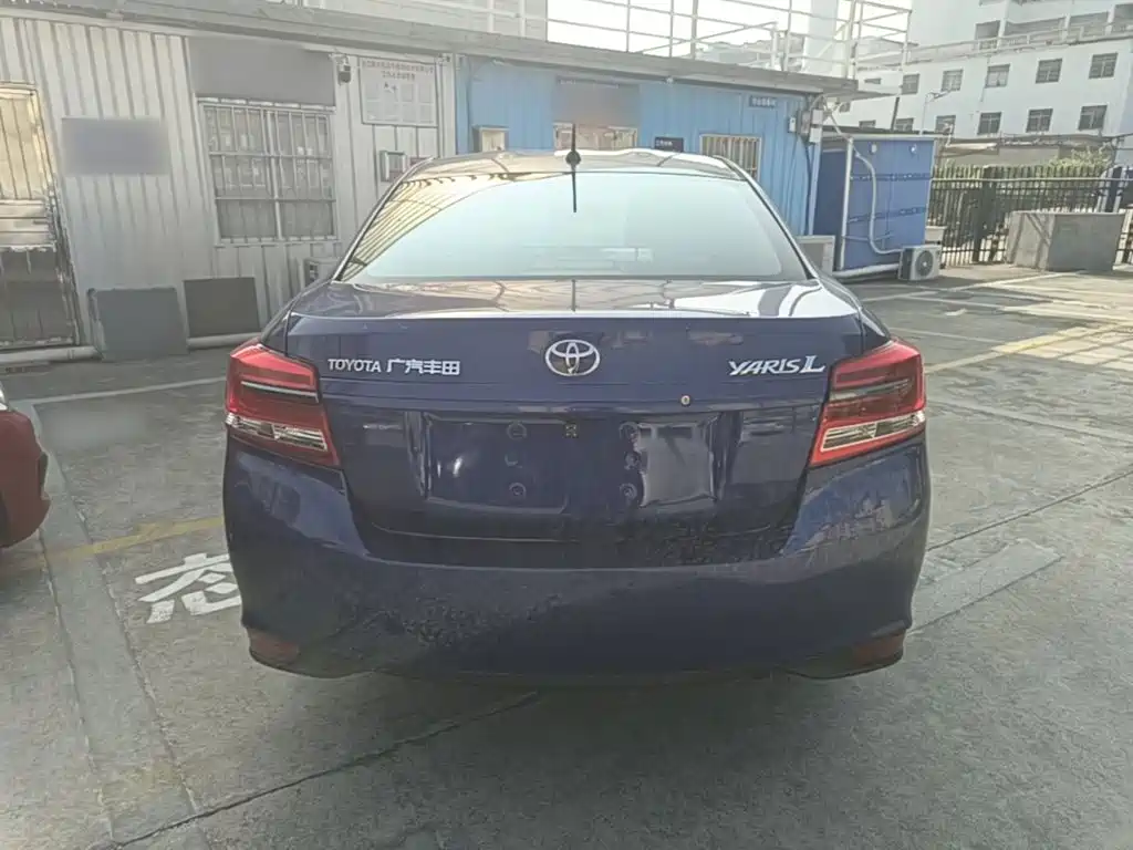 Toyota Yaris L — миниатюра 6