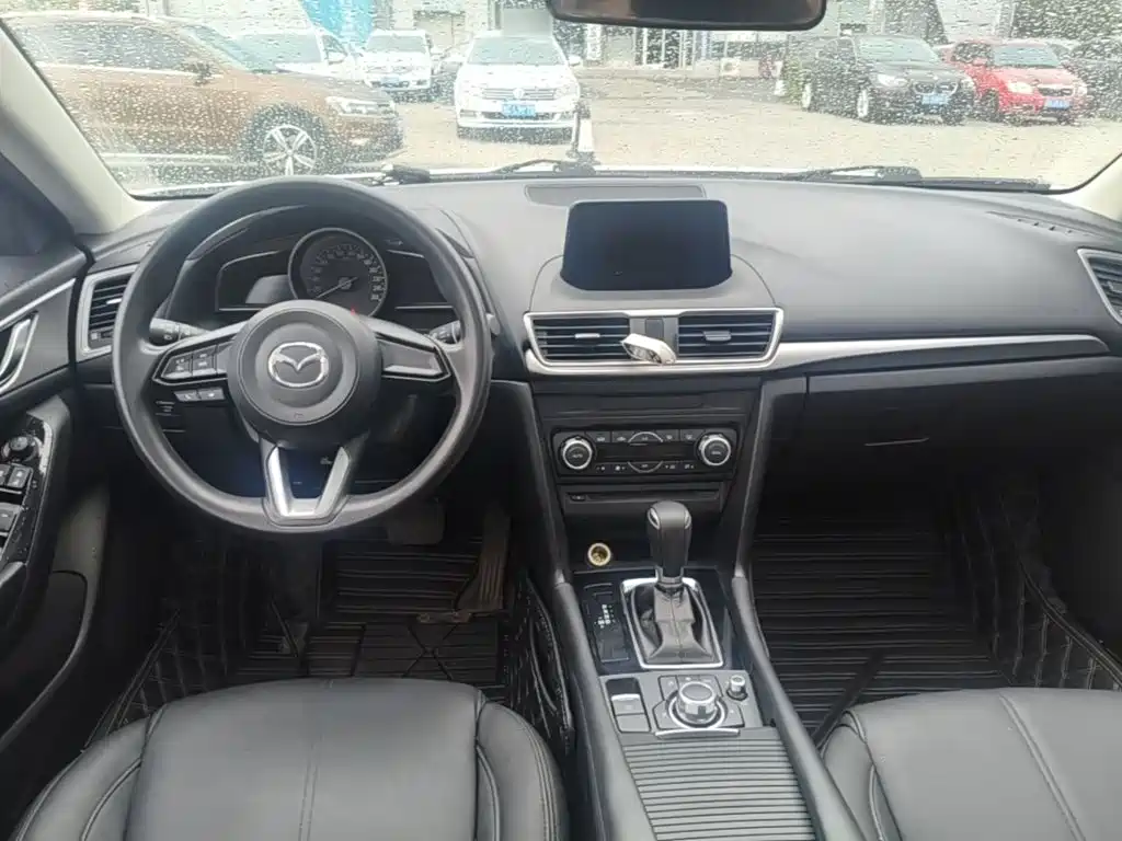 Mazda 3 Axela — миниатюра 10