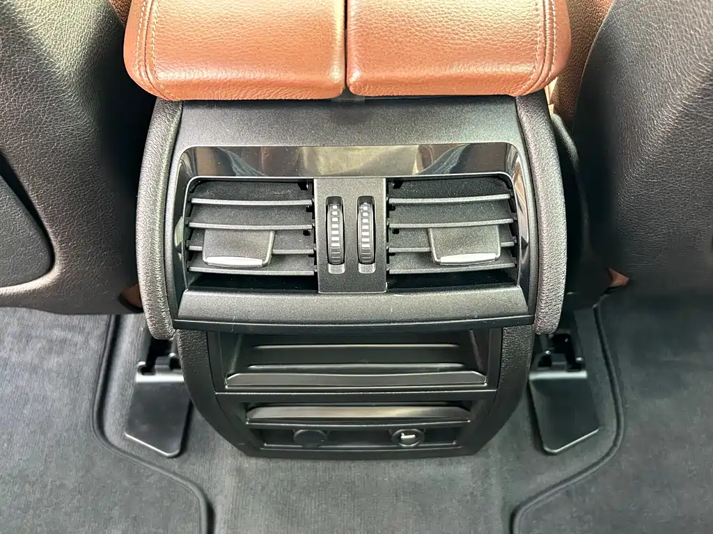 BMW X5 (Import) — миниатюра 14