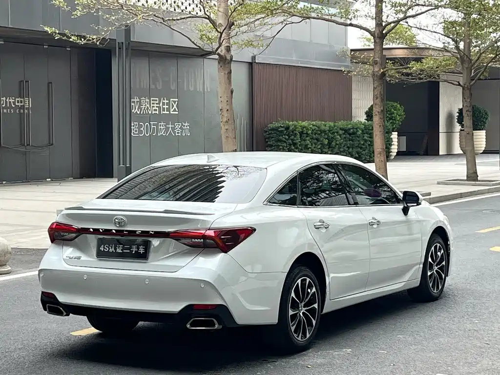 TOYOTA ASIAN DRAGON