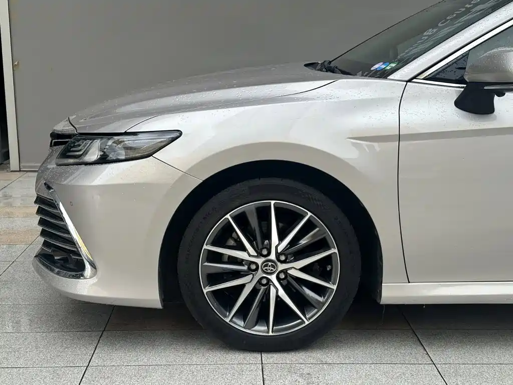 Toyota Camry 2021 2.5G Luxury