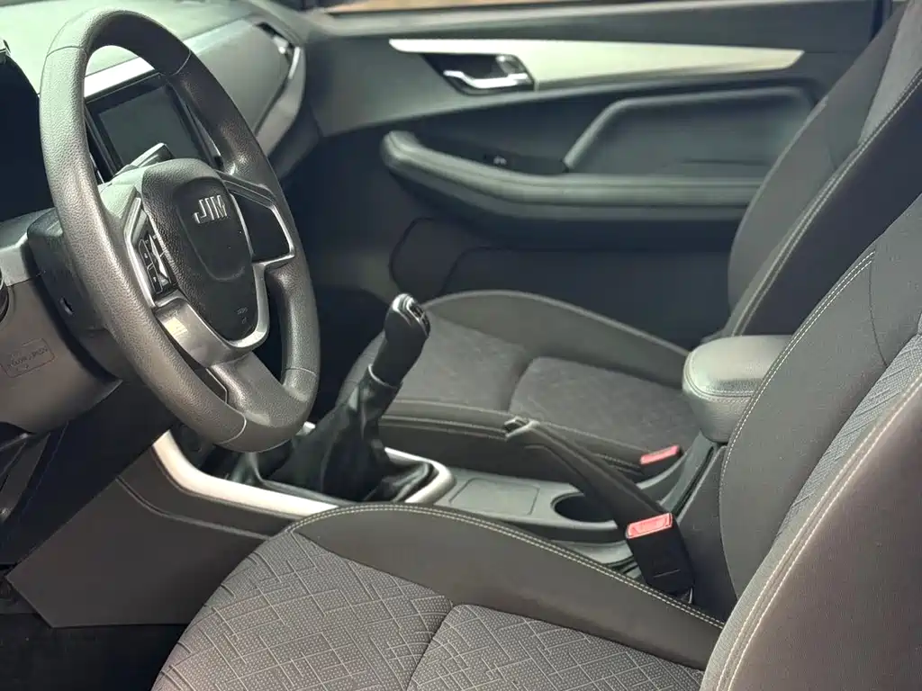 Isuzu RE-MAX Ruimai — миниатюра 8