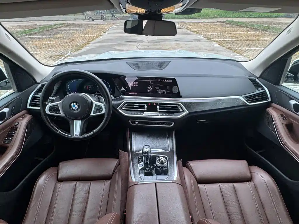 BMW X5 (Import) — миниатюра 10