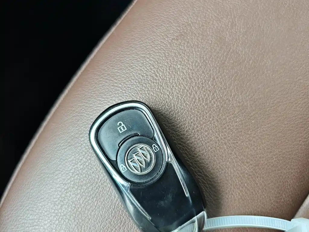 Buick GL6 — миниатюра 9