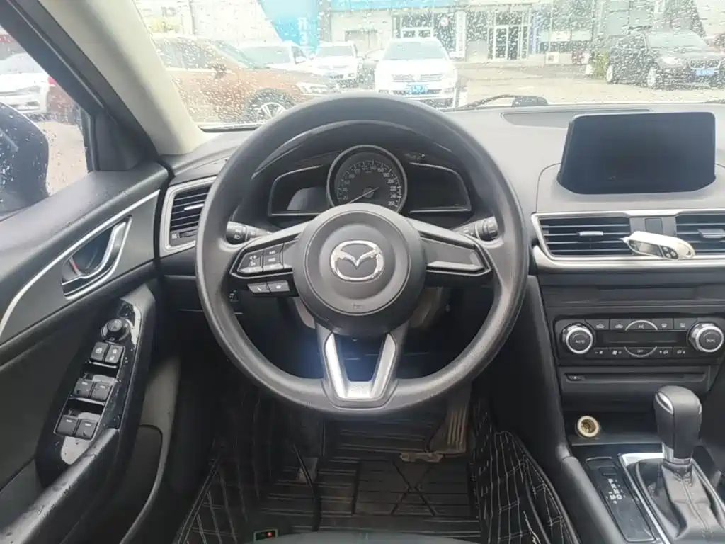 Mazda 3 Axela — миниатюра 11