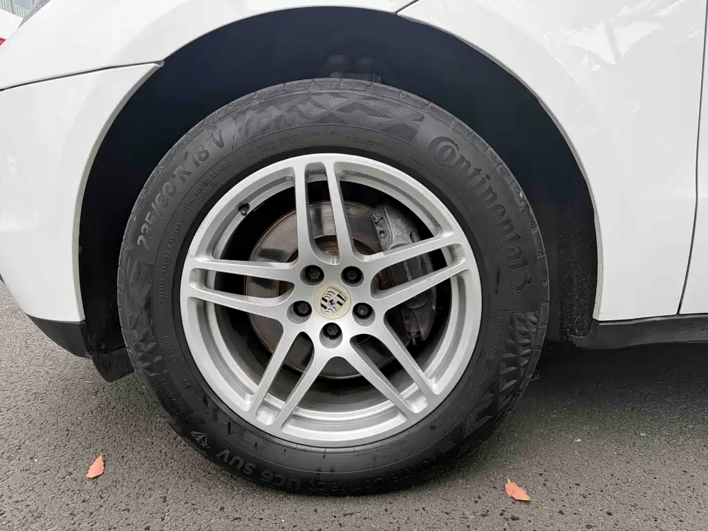 Porsche Macan — миниатюра 18