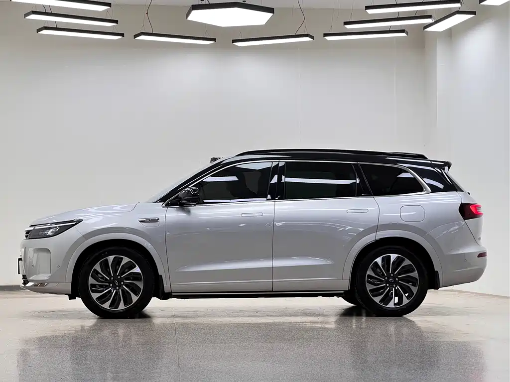 Aito M7 2024 1.5T Smart Drive Max 5 мест