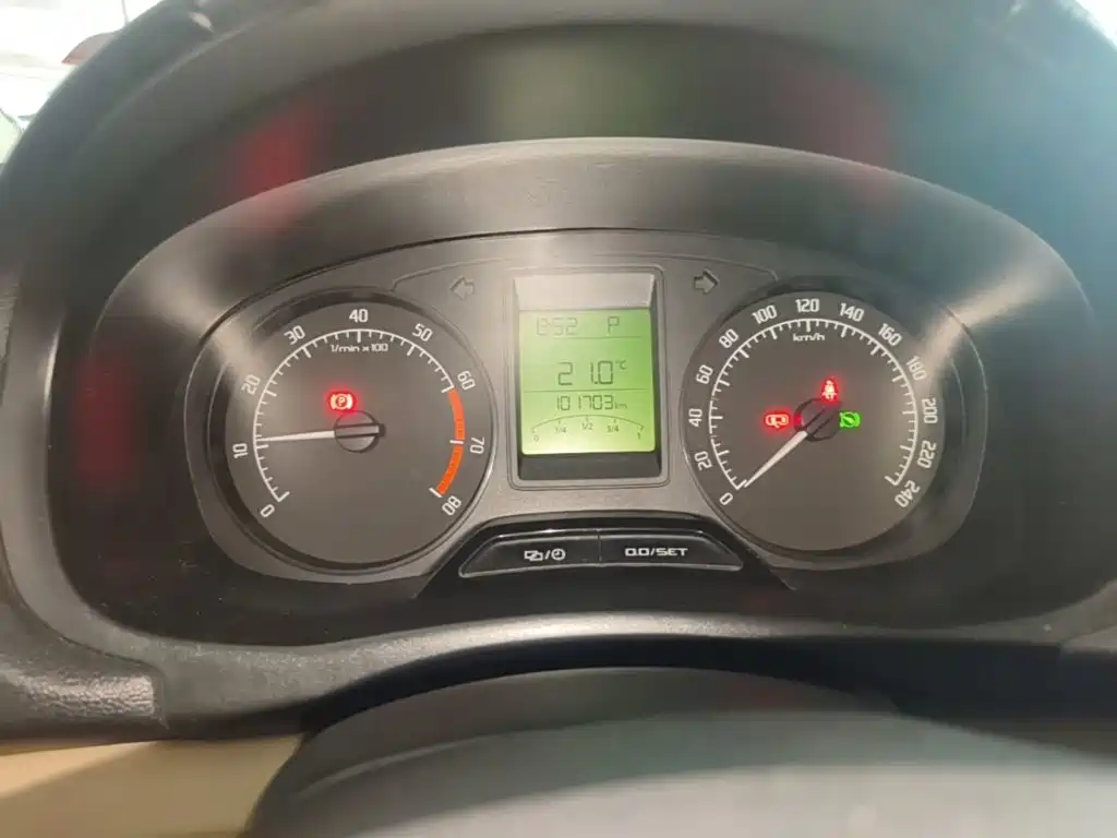 Skoda Fabia — миниатюра 12