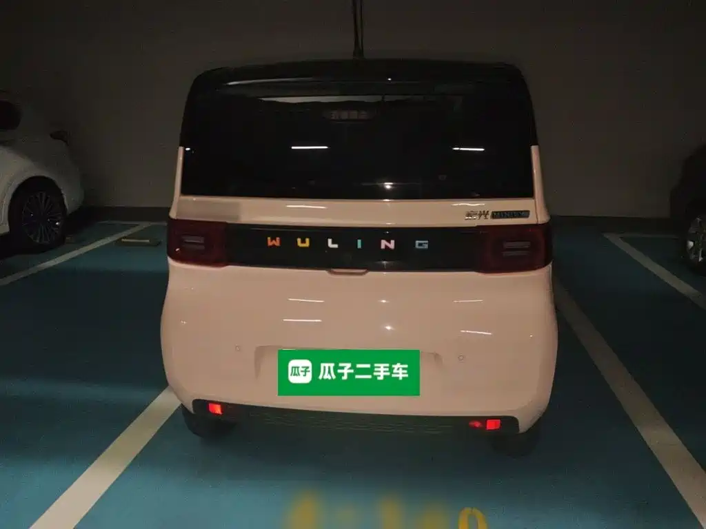 Wuling MINIEV — миниатюра 3