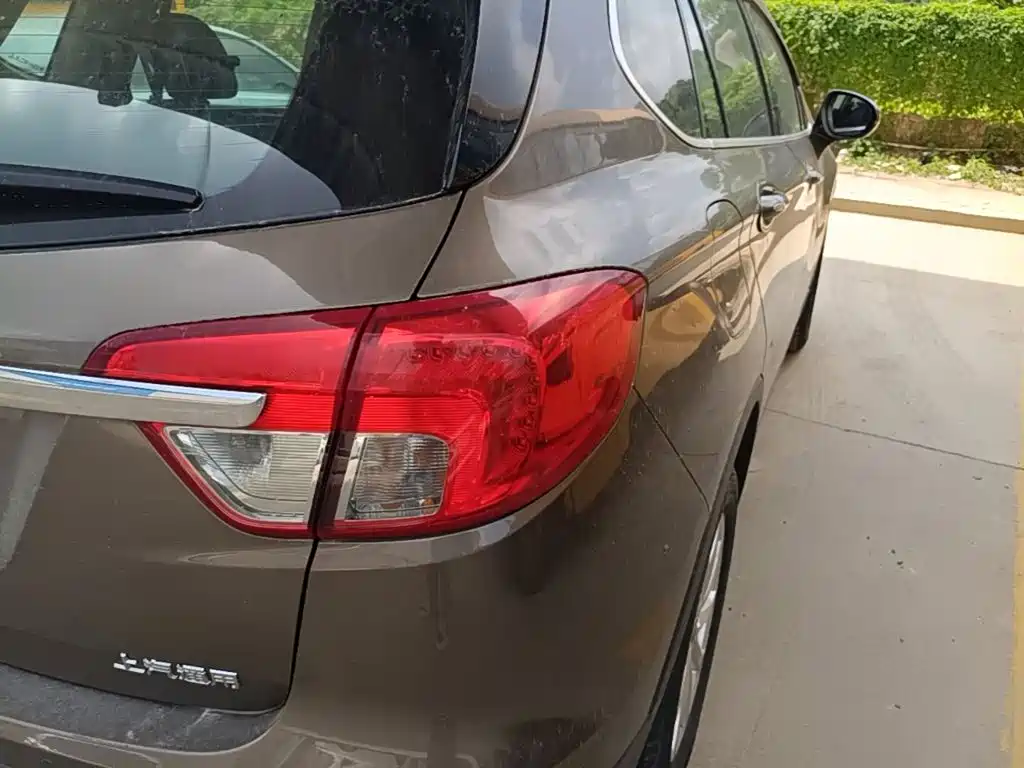 Buick Envision Plus — миниатюра 8