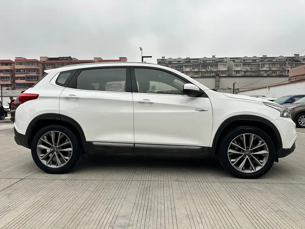 CHERY TIGGO 7