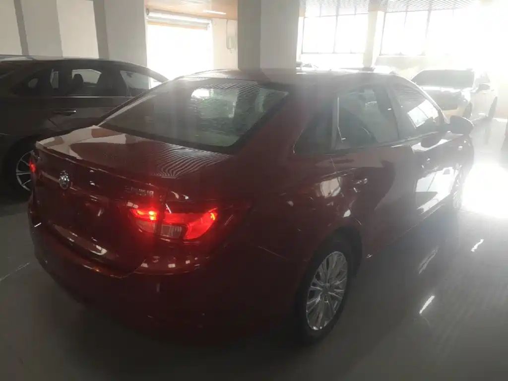 Buick Excelle — миниатюра 7