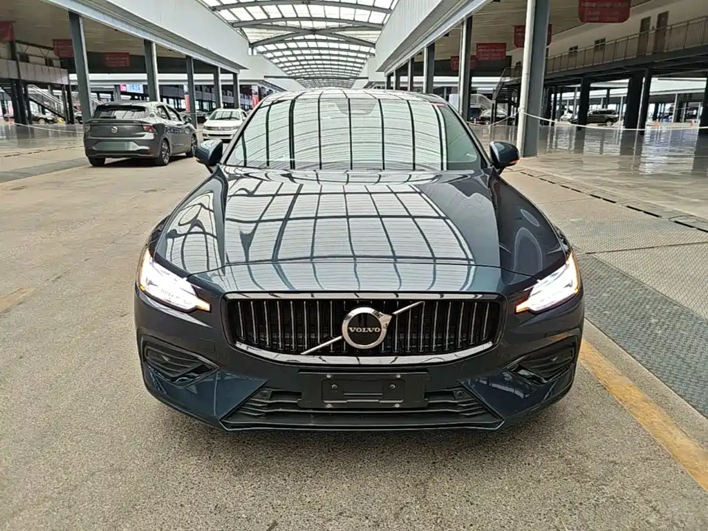 Volvo S60 — миниатюра 3