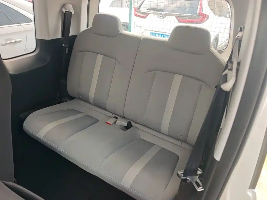 Wuling Air ev — миниатюра 17