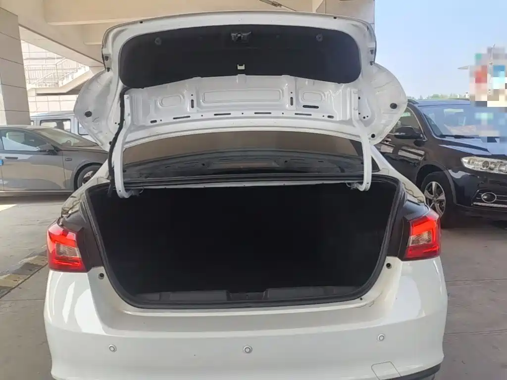 Chery Arrizo 5 — миниатюра 19