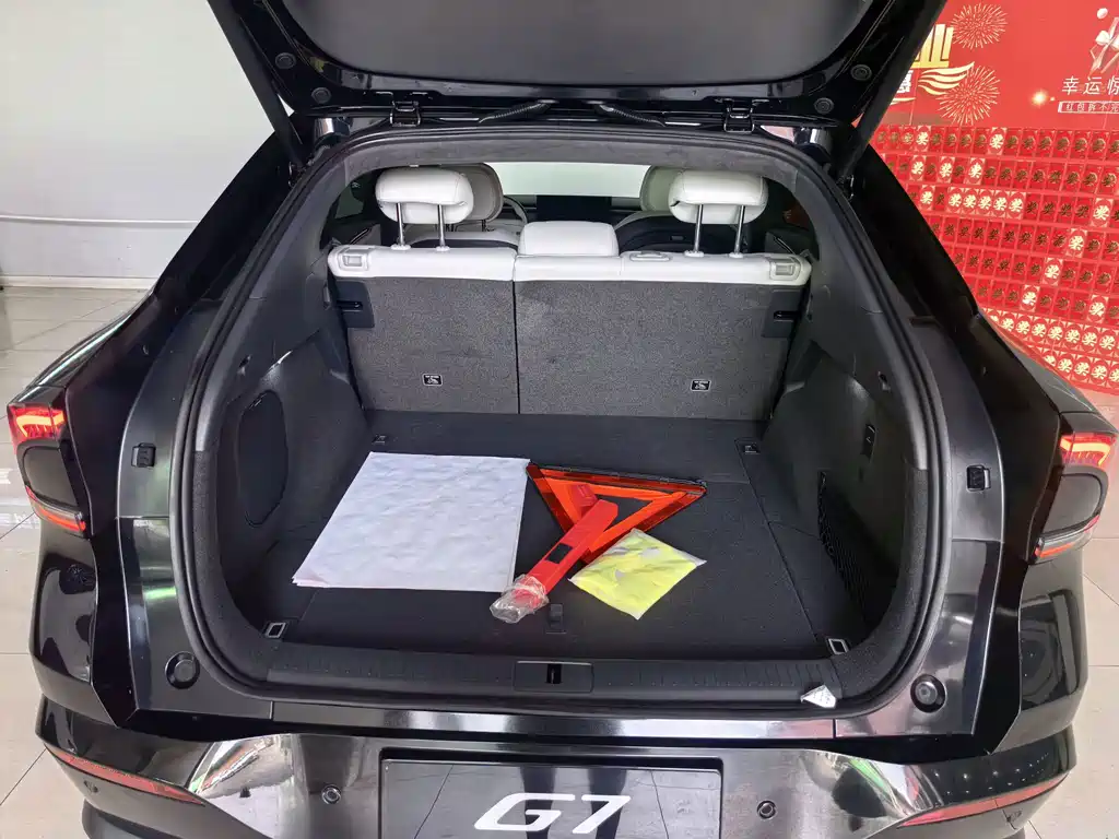 XPeng G7 — миниатюра 10