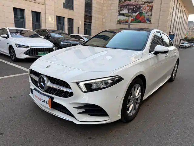 MERCEDES-BENZ A CLASS