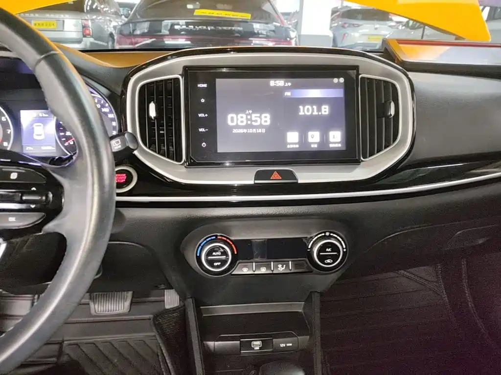 Kia KX Cross — миниатюра 13