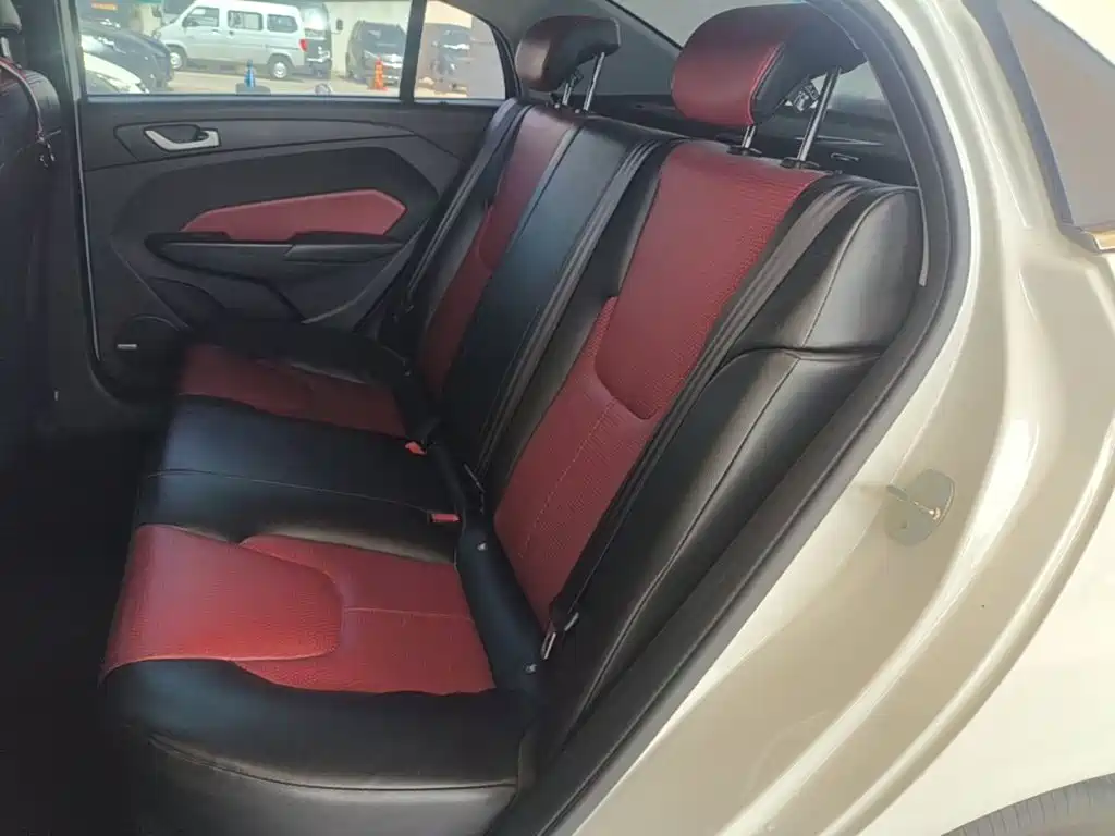 Chery Arrizo 5 — миниатюра 17