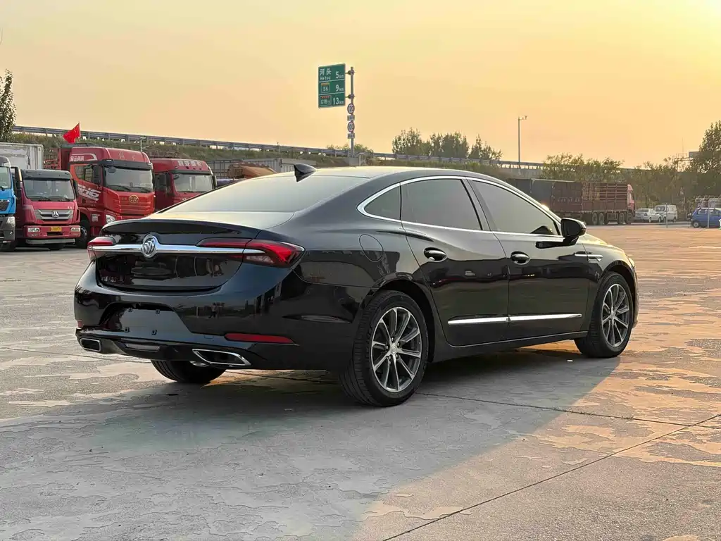 Buick LaCrosse — миниатюра 9
