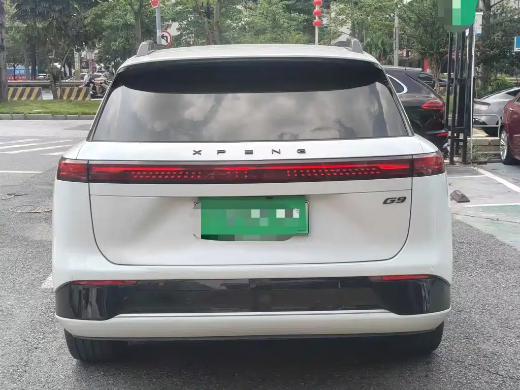 XPeng G9 — миниатюра 6