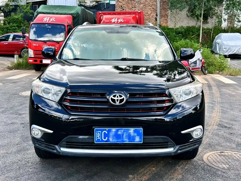 Toyota Highlander 2009 2.7L 5 мест Elite