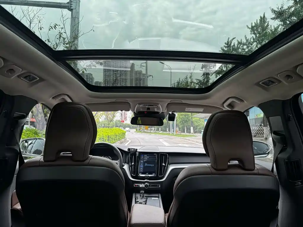 Volvo XC60 — миниатюра 14