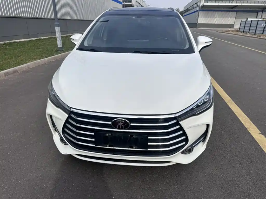 BYD MAX — миниатюра 6