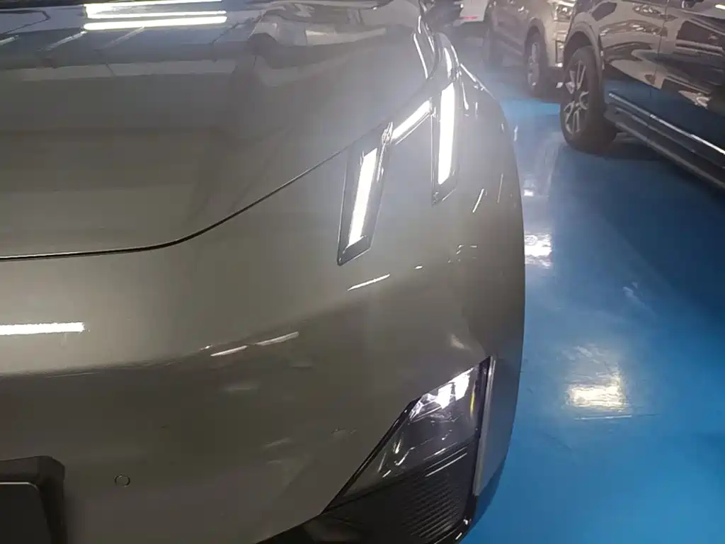 Lynk & Co 20 — миниатюра 24