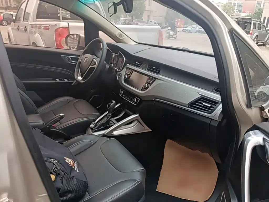Geely Vision X3 — миниатюра 25
