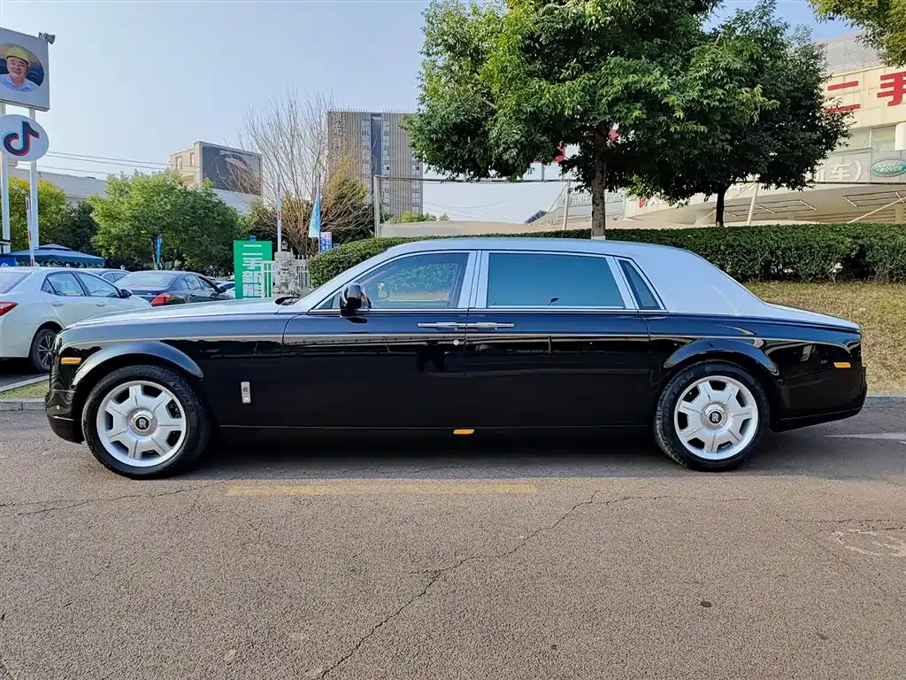 Rolls-Royce Phantom 6.7L Extended Edition EWB, фото 3