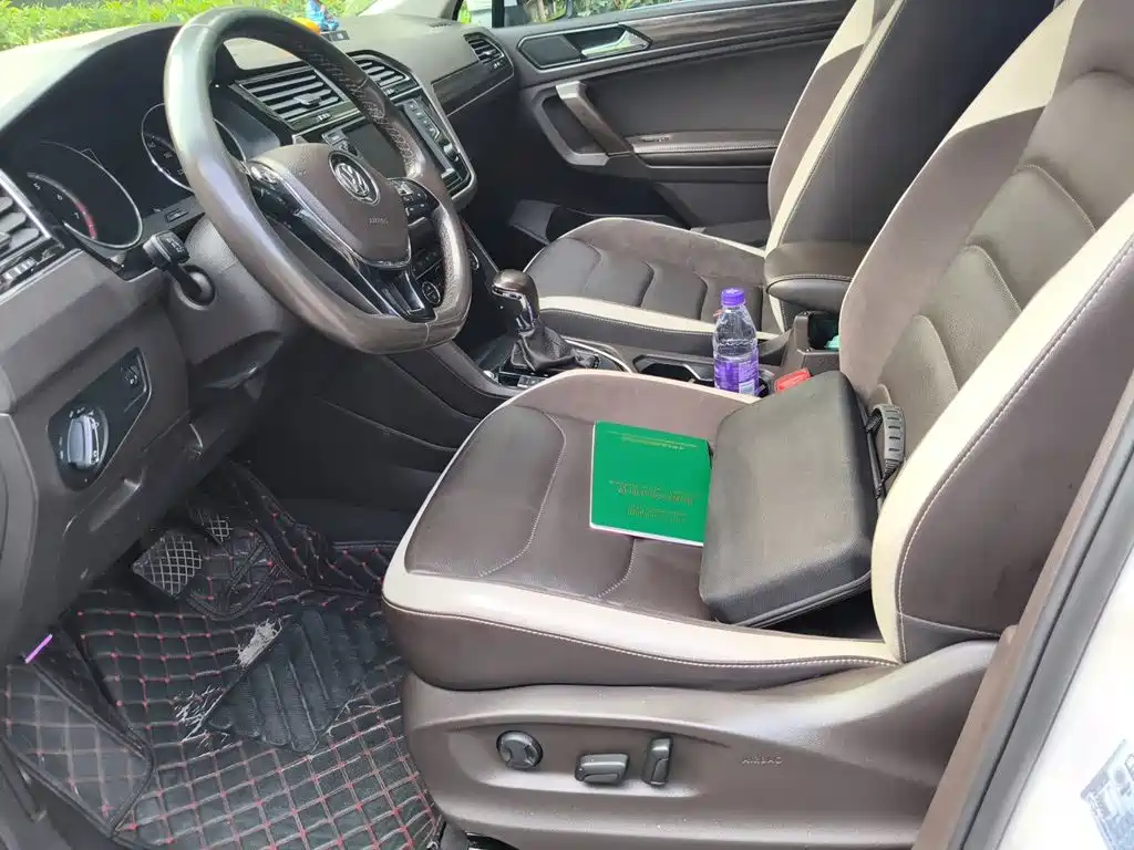 Volkswagen Tiguan L — миниатюра 12