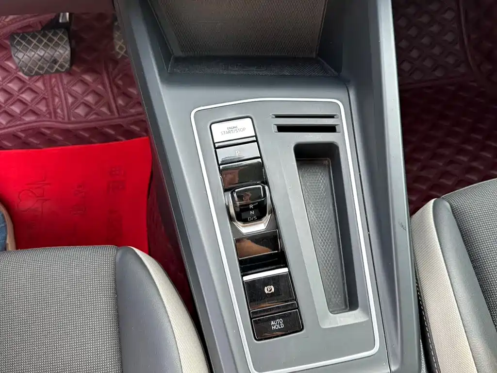 Volkswagen Golf — миниатюра 17