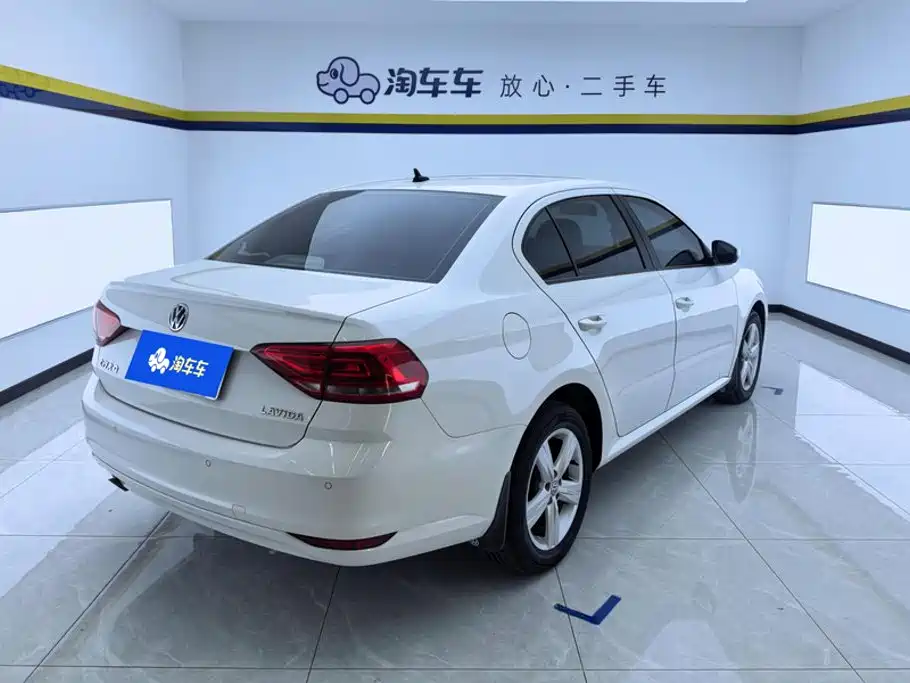 Volkswagen Lavida — миниатюра 3