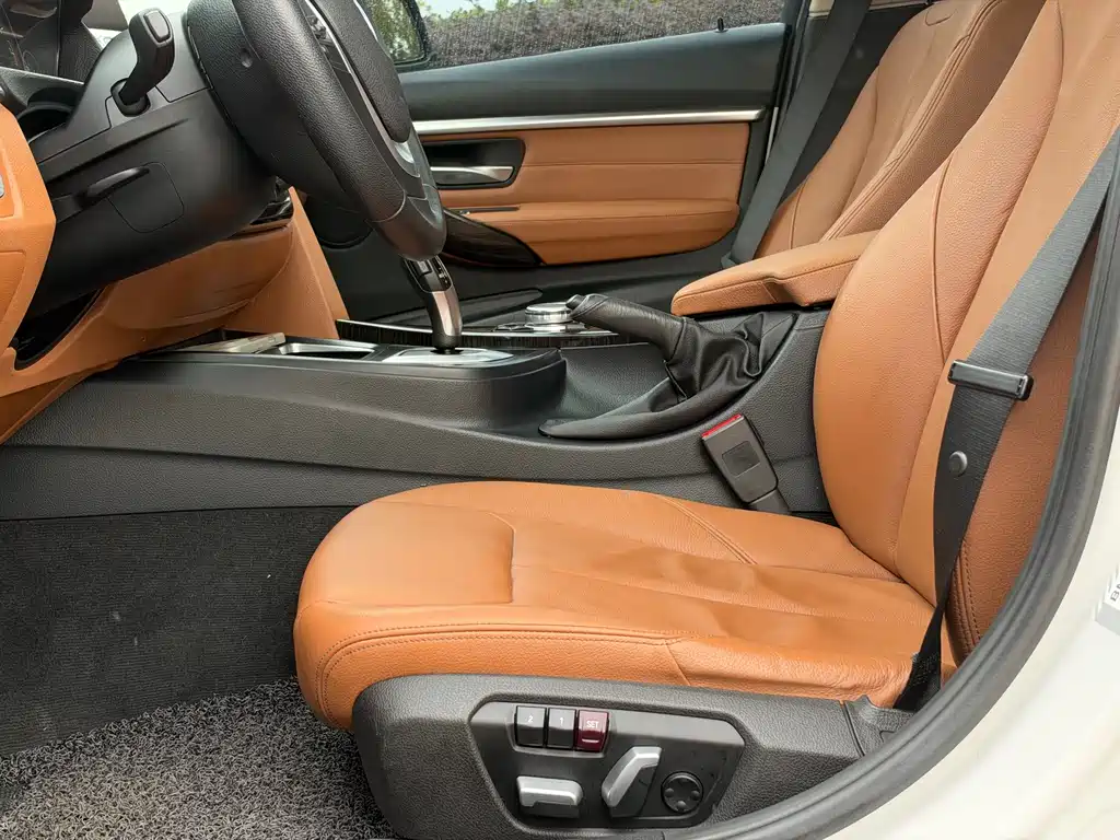 BMW 3 Series — миниатюра 9