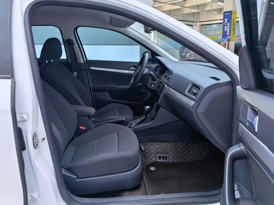 Volkswagen Lavida — миниатюра 8