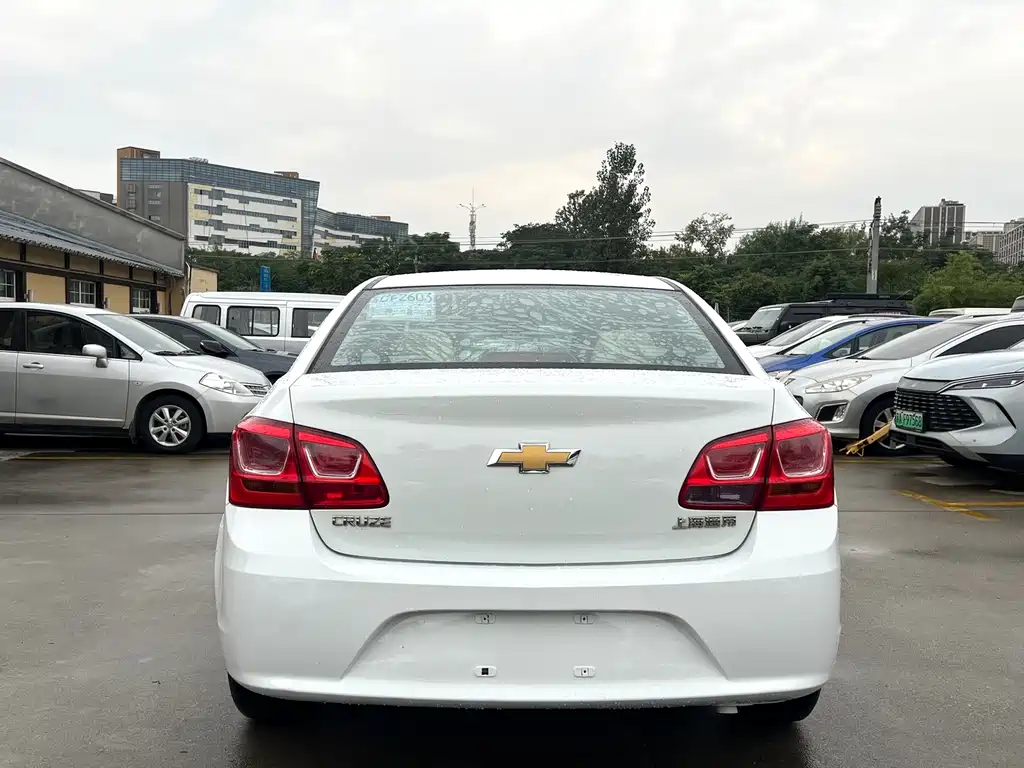 Chevrolet Cruze — миниатюра 10