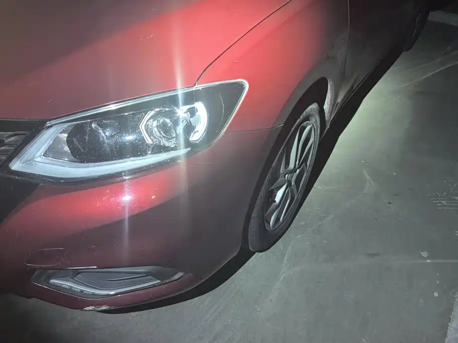 Nissan Tiida — миниатюра 5