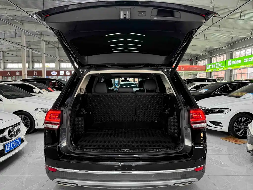 Volkswagen Teramont — миниатюра 18