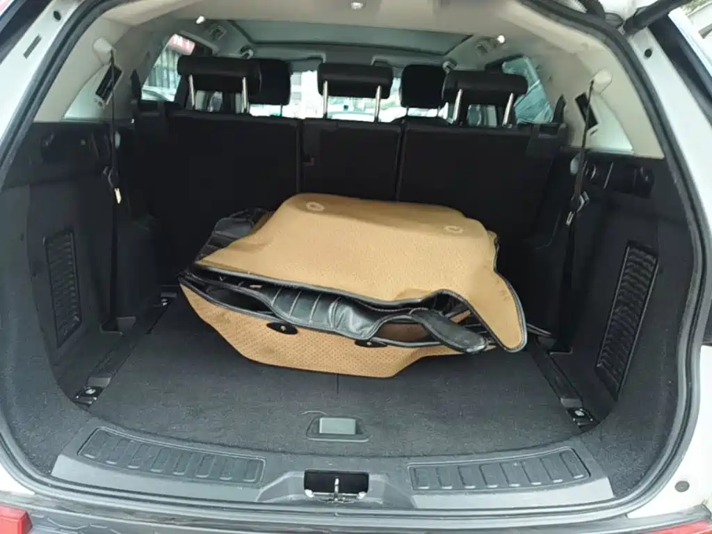 Land Rover Discovery Sport — миниатюра 19