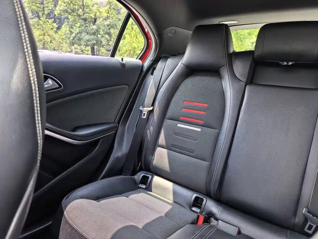 Mercedes-Benz A-Class (Import) — миниатюра 25