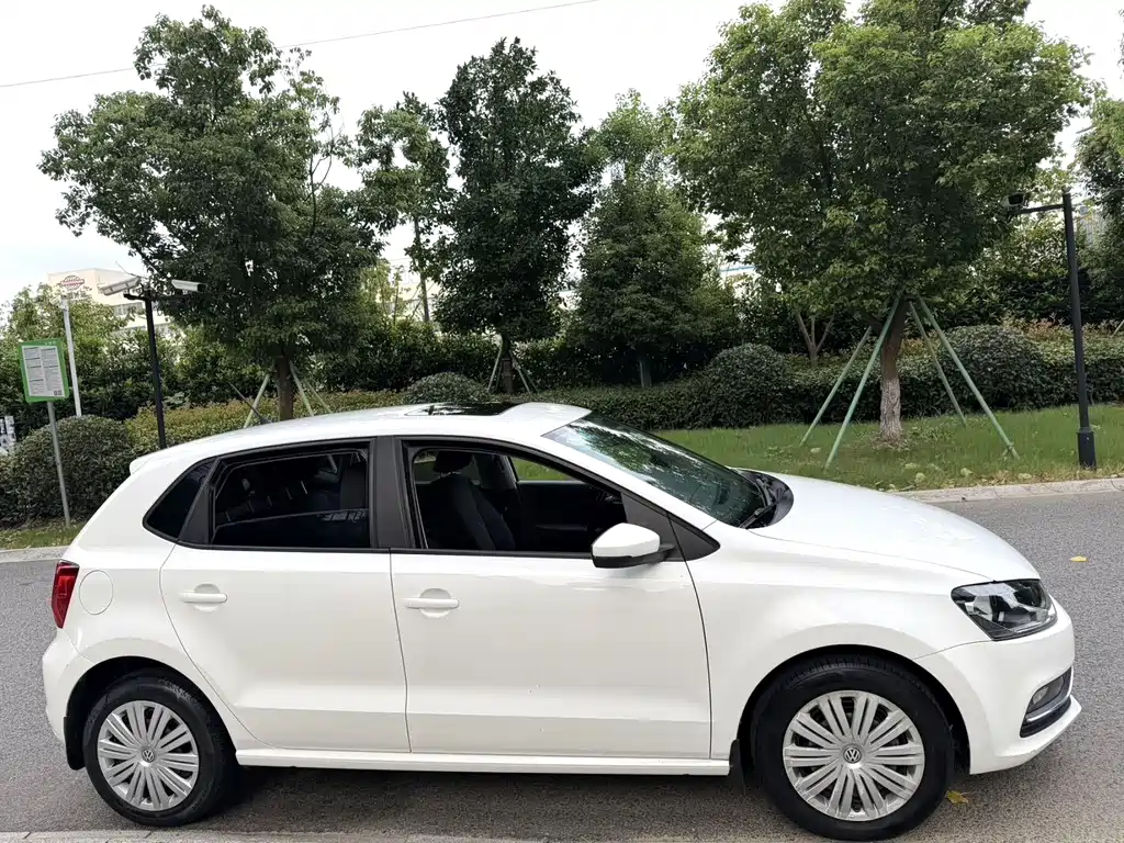 Volkswagen Polo — миниатюра 5